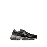 Black / Castlerock