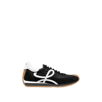 Black / White